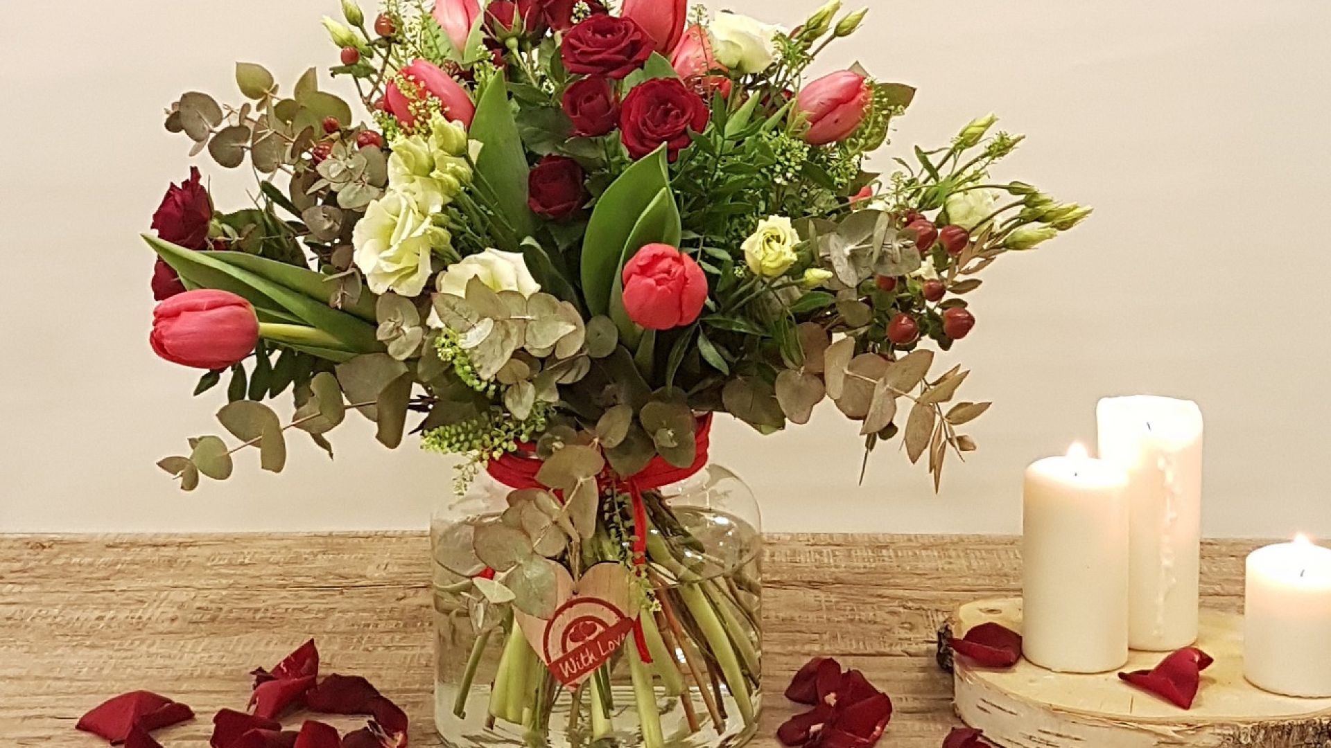 Flores para San Valentín en nuestra floristería en Madrid, aviva la llama del amor - ▷Floristería Madrid-Flores a domicilio Madrid▷Floristería Amborella